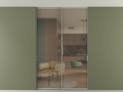 Алюминевая перегородка АЛПР 040.01_АНСР_Бронза сатин триплекс_new. Цвет Алюминий нейтральный серый. Материал Алюминий в эмали. Коллекция Перегородка Formato внутри проёма двустворчатая со скрытым креплением в потолок. Картинка.