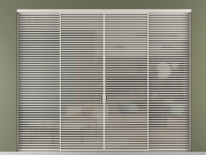 Алюминевая перегородка АЛПР 040.07_АОС_Серый сатин триплекс_new. Цвет Алюминий облачно-серый. Материал Алюминий в эмали. Коллекция Перегородка Formato внутри проёма четырёхстворчатая. Картинка.