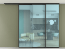 Перегородка Formato вдоль стены на потолок 3 створки с синхронным механизмом